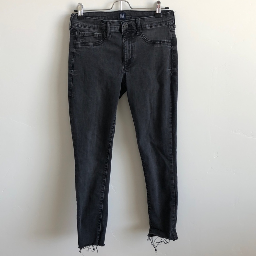 Faded black stretchy skinny jeans